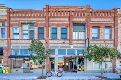 A Charming Loft in Downtown Salida!