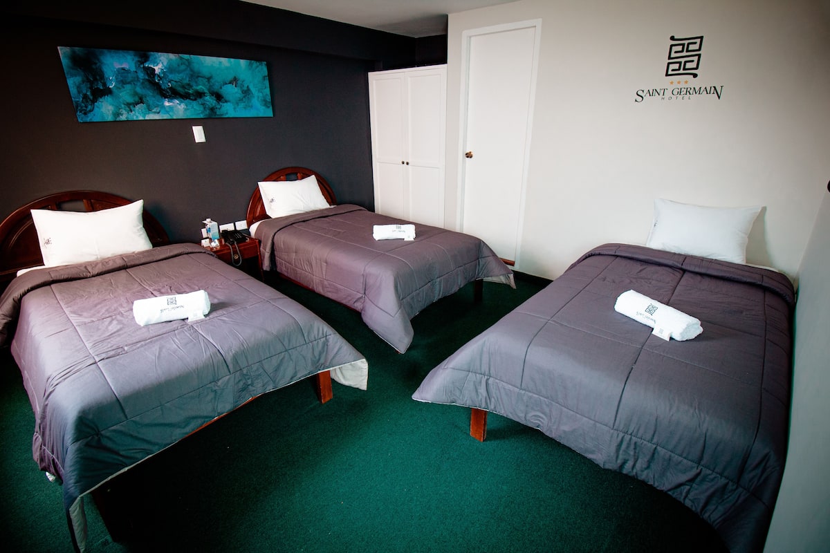Traditional Triple Room | 1 bedroom, desk, laptop workspace, soundproofing