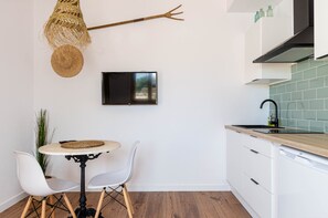 Fridge, coffee/tea maker, electric kettle, toaster