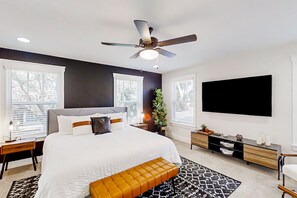 3 Schlafzimmer, BĂŒgeleisen/BĂŒgelbrett, Internetzugang, BettwĂ€sche