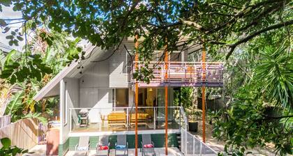 Ariels on the Beach - 4 BR beachfront home w. pool