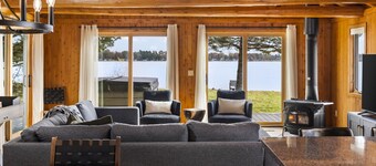 ~Sunrise Vista~Lakefront~Dock~Kayaks~Hot Tub~Games~NEW AC~