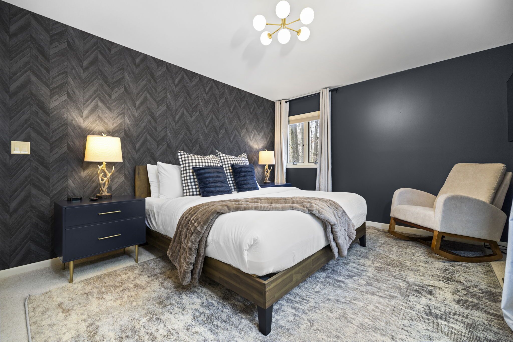 4 sovrum, skrivbord, resesäng och gratis wi-fi