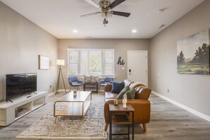 Hus | Oppholdsområde | Smart-TV