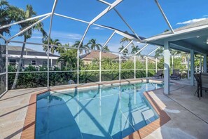 Pool - 3BR Pristine House with Pool in Marco l Close to B (Marco Island)