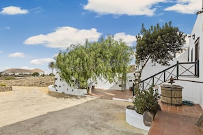 Terrace/patio - Casa El Burro | Rural House in Lanzarote - Spain (La Vegueta)