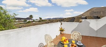 Casa El Burro | Rural House in Lanzarote - Spain