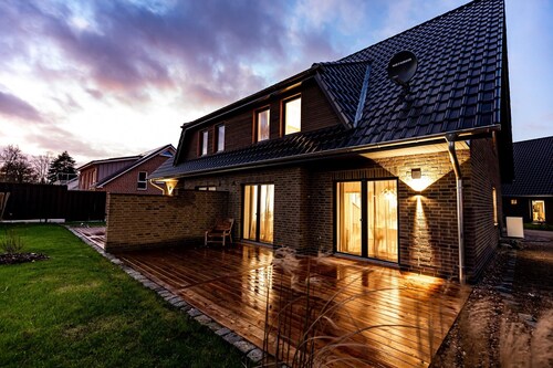 Ferienhaus 'Anne Haus' mit Privatterrasse, WLAN und Klimaanlage