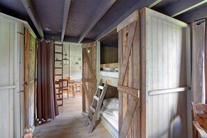 3 bedrooms, bed sheets - Apartment 'Ferienhütte Bauken' with Private Terrace & Shared Garden – Holiday without electricity (Schmallenberg)