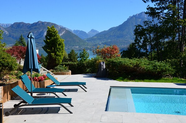Pool - Le panorama du lac d'Annecy (Sévrier)
