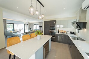3 bedrooms - Villa Halcyon in St Stefanos Bay (Corfu)