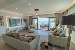 3 bedrooms - Villa Halcyon in St Stefanos Bay (Corfu)