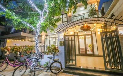 Sea Breeze Villa FLC sang trọng gần biển có bể bơi