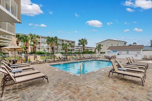 A heated pool - Oceanfront Condo with Gorgeous Views and 2 Pools (Tybee Island)