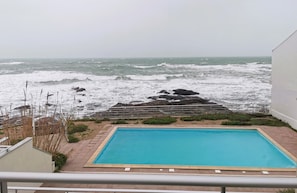 Pool - Le Petit Bargeouri - Facing sea (Les Sables-d´Olonne)