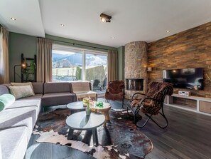 TV - Luxury chalet with wellness near large ski area (Leogang)