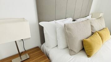 1 chambre, fer et planche Ă repasser, Wi-Fi, draps fournis