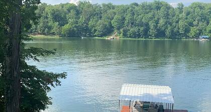 Down Time on Lake of Egypt! Fishing, boating, wineries, hiking, relaxing!