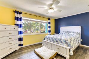 4 slaapkamers, reisbedje, wifi, beddengoed