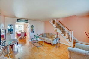 TV - Quaint Lansdowne Getaway Near Downtown Philly! (Lansdowne)