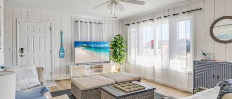 Smart TV, video games