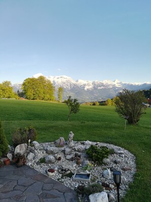 Property grounds - Fewo Nr. 2 Lattenberg für 2-3 Pers., 1 Schlafzimmer, Wohnraum mit Küchenzeile, Balkon (Bischofswiesen)