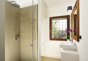Romantic Villa, 2 Bedrooms, Private Pool | Bathroom