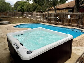 Baignoire à remous extérieure