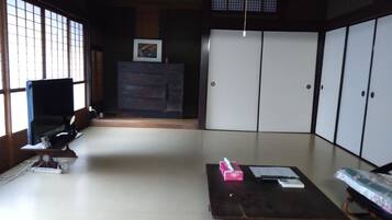 Basic Room | Free WiFi