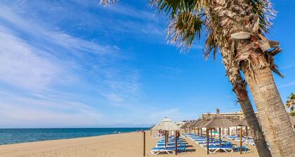 La Cala townhouse, beach 400 m, roof terrace, BBQ