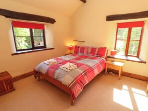 3 kamar tidur dan didekorasi berbeda-beda