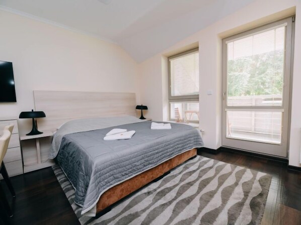 1 Schlafzimmer, Schreibtisch, Internetzugang