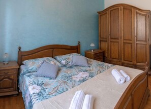 Apartemen, 2 kamar tidur | 2 kamar tidur, setrika/meja setrika, Wi-Fi gratis, dan seprai linen