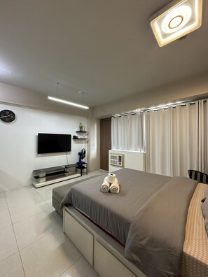 Basic Studio - One Palm Tree Villas Across NAIA T3 (Pasay)