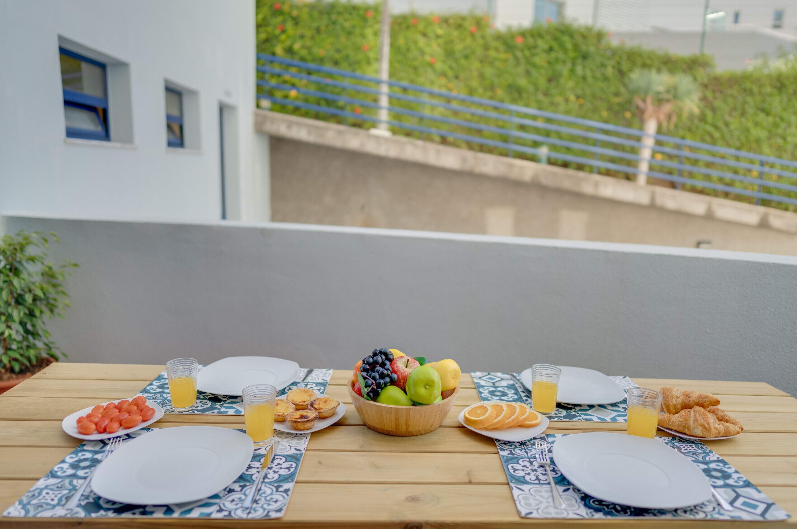 屋外ダイニングエリア