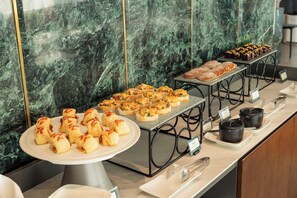 Snack bar