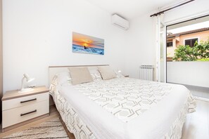 Apartment, 1 Bedroom | 1 bedroom, free WiFi, bed sheets - Apartments Maxi (Rovinj)