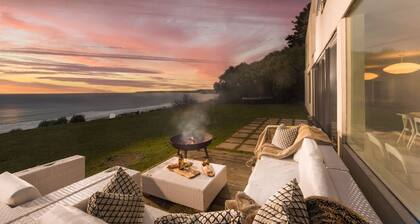 A sensational beach house just footsteps from Praa Sands Beach, with stunning sea views and hot tub