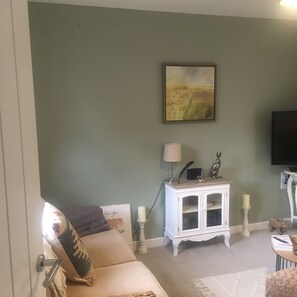 House, Multiple Beds | Interior - Impeccable 2-bed House in Attleborough (Attleborough)