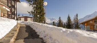 Renovated studio at the foot of the slopes with balcony