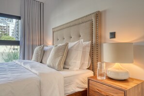 2 chambres, fer et planche à repasser, Wi-Fi gratuit, draps fournis
