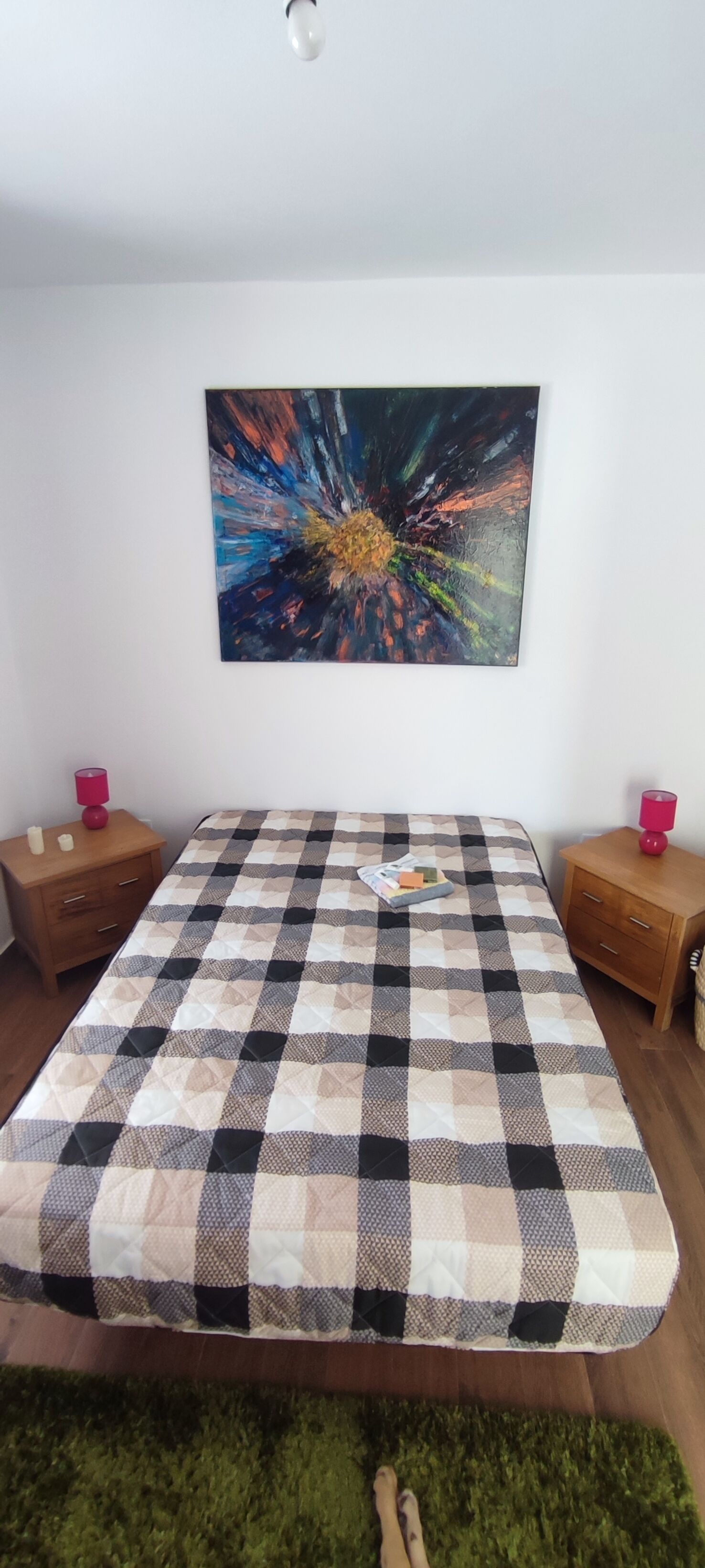 1 Schlafzimmer, Zimmersafe, Schreibtisch, Bügeleisen/Bügelbrett