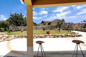 Terrace/patio - Nazaré 2p Studio WSL Experience 2026 (Leiria)