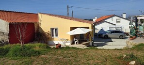 Exterior - Nazaré 2p Studio WSL Experience 2026 (Leiria)