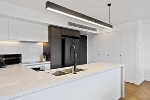Fridge, microwave, oven, stovetop