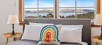 Panorama Magic A Sandy Bay Family Escape