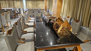 Daily cooked-to-order breakfast for a fee