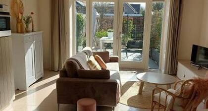 Modern und geschmackvoll eingerichtetes Ferienhaus für 4 Personen, kostenloses WiFi, idealer Ausgangspunkt für viele Ausflüge in der Umgebung