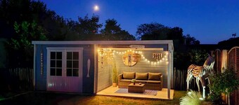Family- and dog-friendly accommodation for 4 people on the quiet Wildrijk park in Sint Maartenszee.