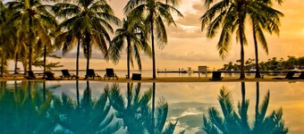 GOOD VIBES Botanical, Boho meet the Beach ,secluded beach with ocean views